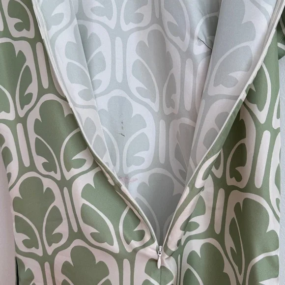 LA DoubleJ Green Sheath Mini Dress Short Sleeve Crew Neck - Picture 15 of 16